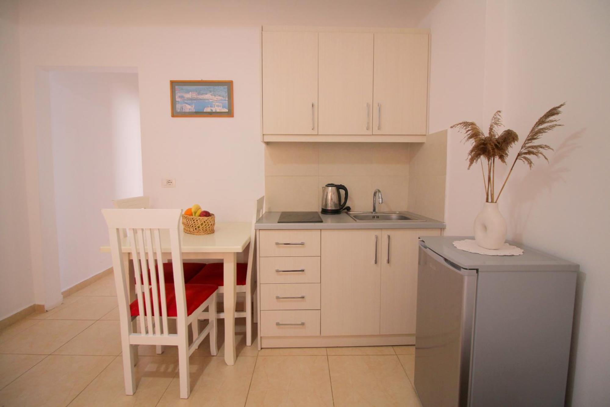 Afrimi Relax Apartments Saranda Dış mekan fotoğraf