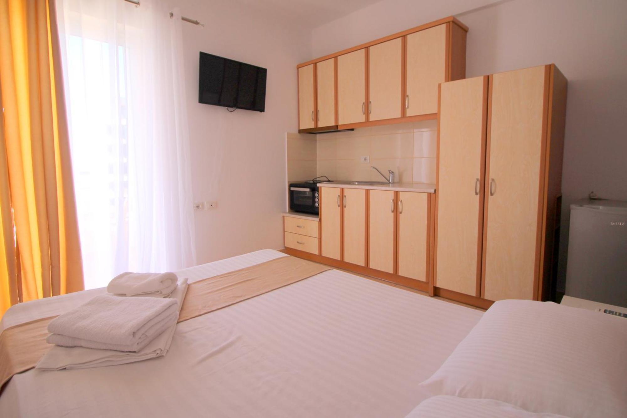 Afrimi Relax Apartments Saranda Dış mekan fotoğraf