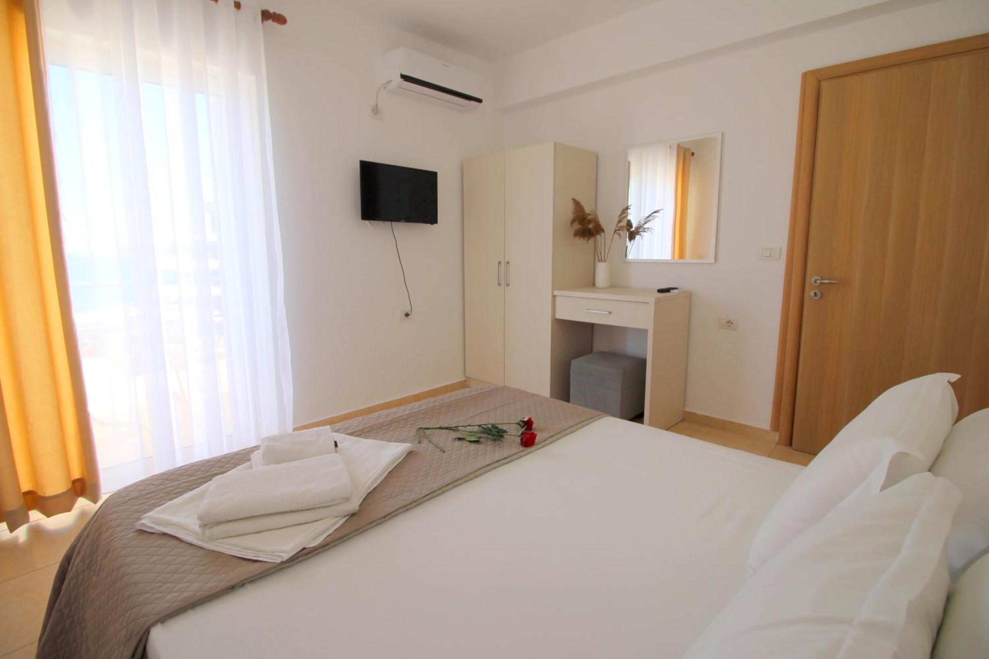 Afrimi Relax Apartments Saranda Dış mekan fotoğraf