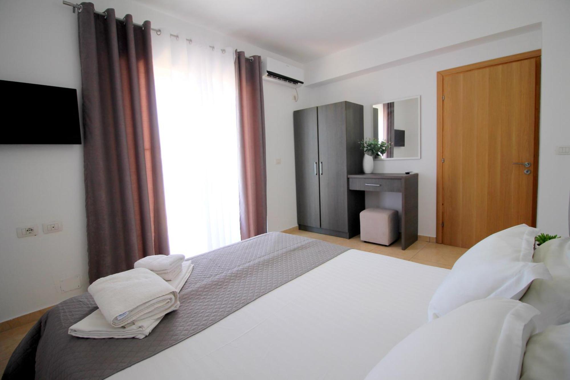 Afrimi Relax Apartments Saranda Dış mekan fotoğraf